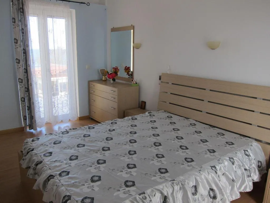 Room, Baladinos Apartments, Crete