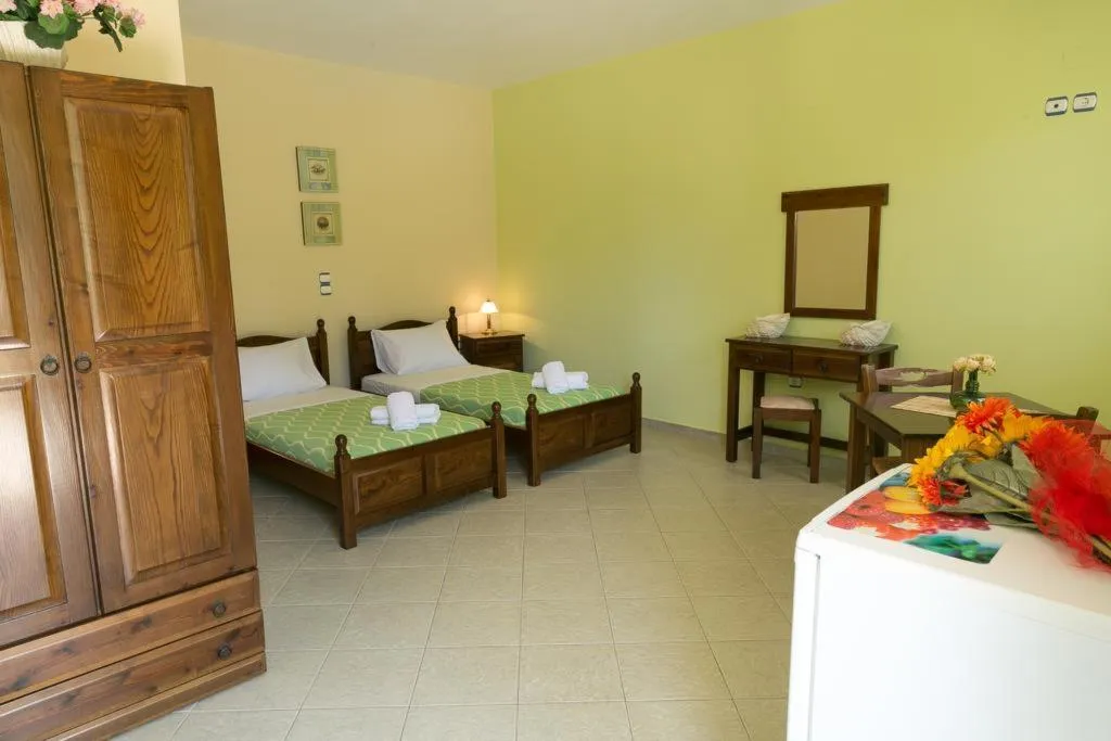 STUDIO CAPACITY 3 Room, Odyssey Villas, Kefallinia