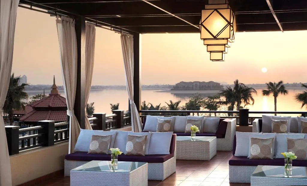 Terrace, Anantara The Palm Dubai Resort, Dubai