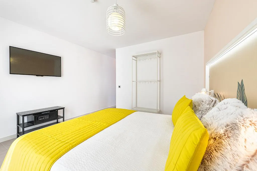 APARTMENT DELUXE ONE BED Room, Sol Mogán Suites, Gran Canaria