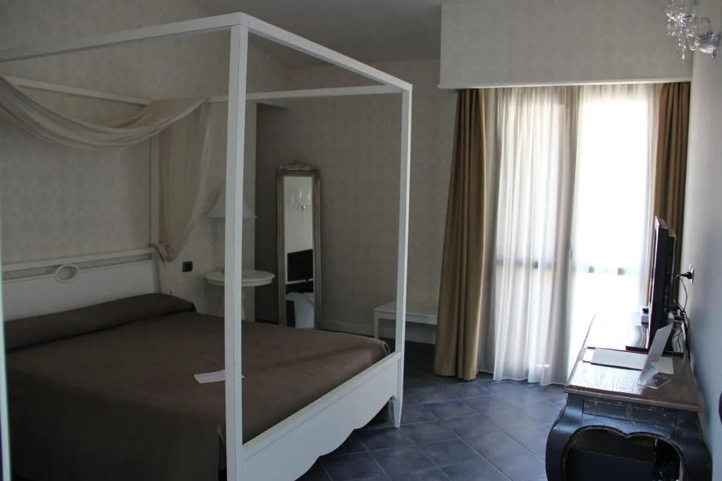 Room, Marina Holiday, Palermo