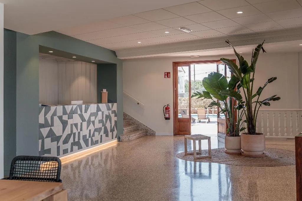 Lobby, Hotel Santanyi Port, Majorca
