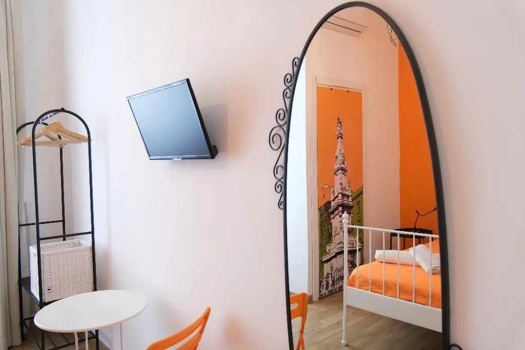 DOUBLE STANDARD Room, B&B Tarumbò, Naples