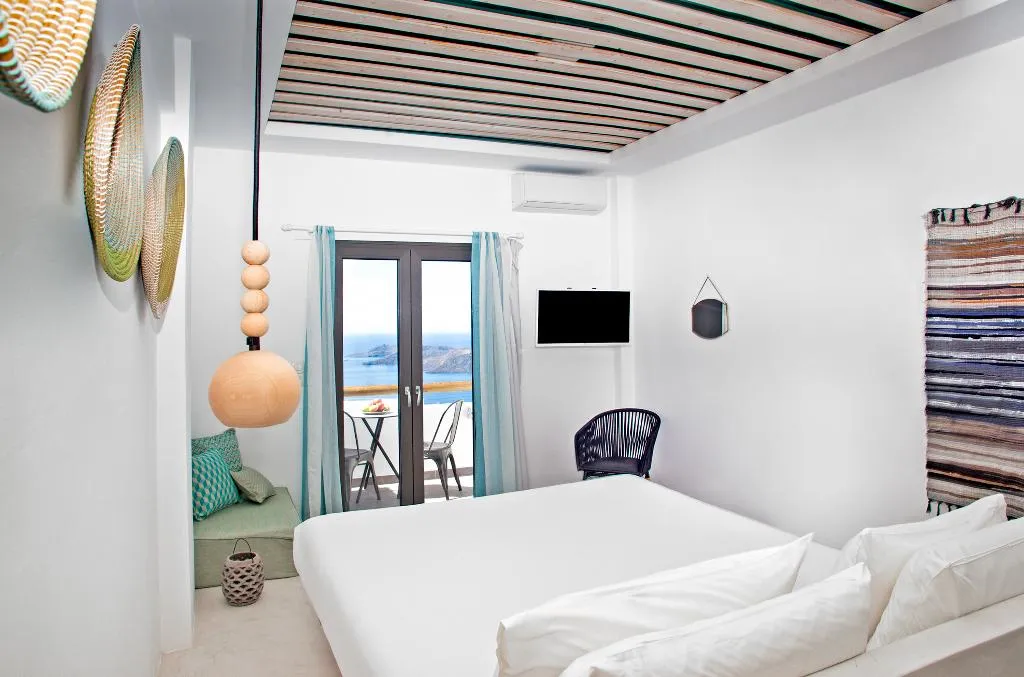Room, Amity Suites, Santorini