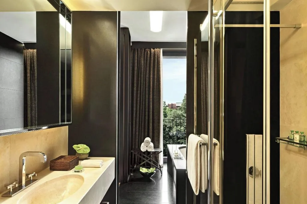 JUNIOR SUITE KING BED ONE BEDROOM  Room, Bulgari Milan, Milan