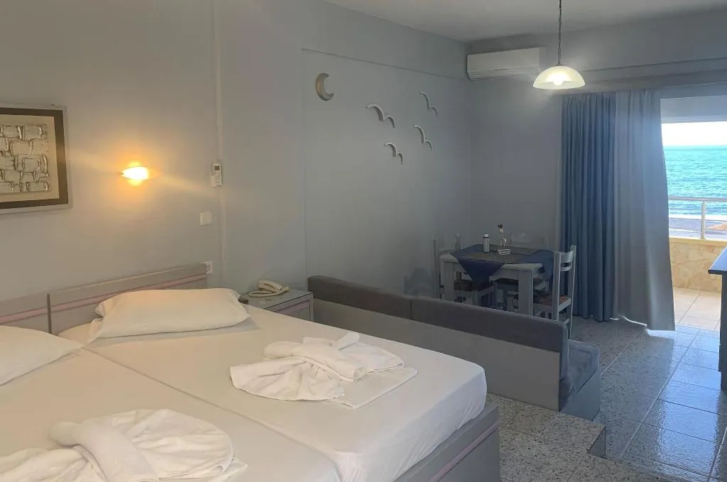 Room, Ermis Suites, Crete