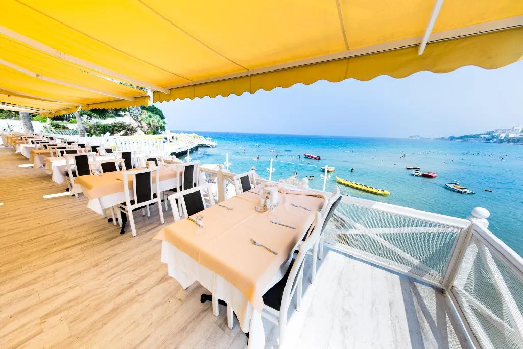 Restaurant, Martı Beach Hotel, Izmir