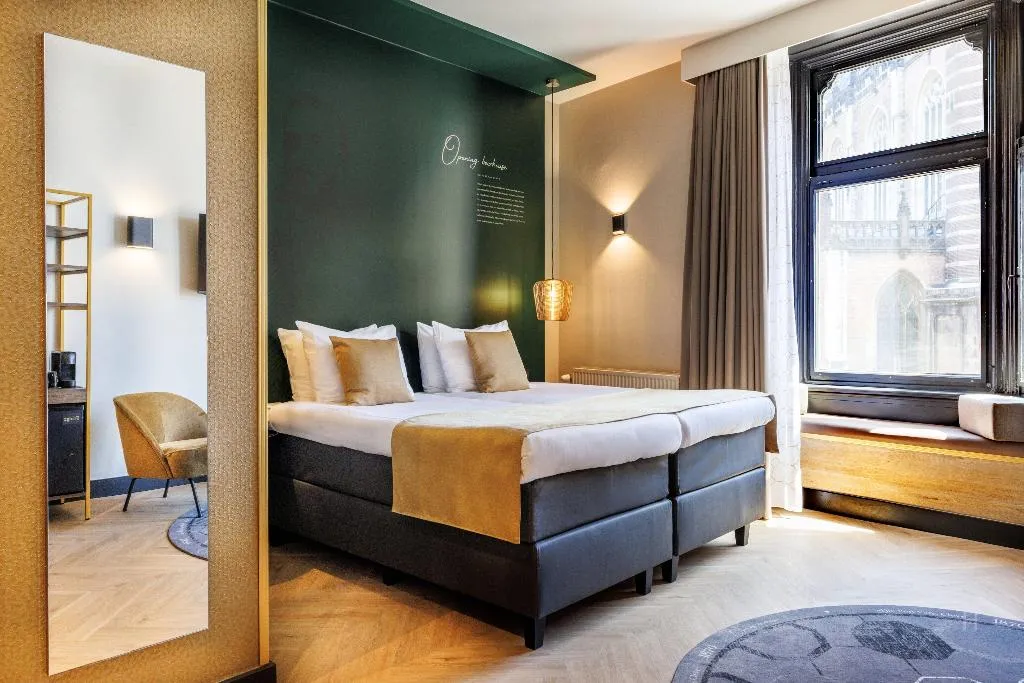 JUNIOR SUITE TWO BEDS Room, Die Port Van Cleve, Amsterdam