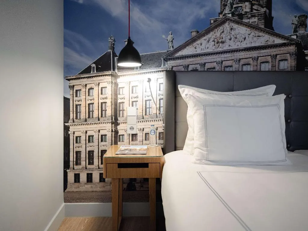 TWIN CLASSIC Room, Swissotel Amsterdam, Amsterdam