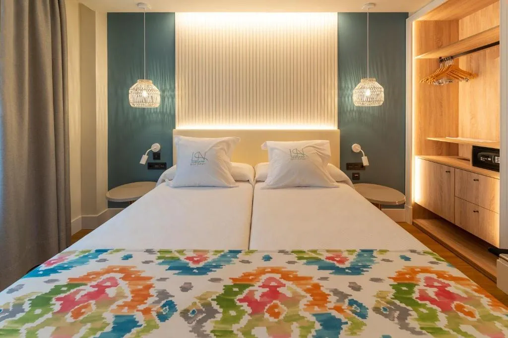 Room, La Puerta De Nerja Hostal Boutique, Costa Del Sol