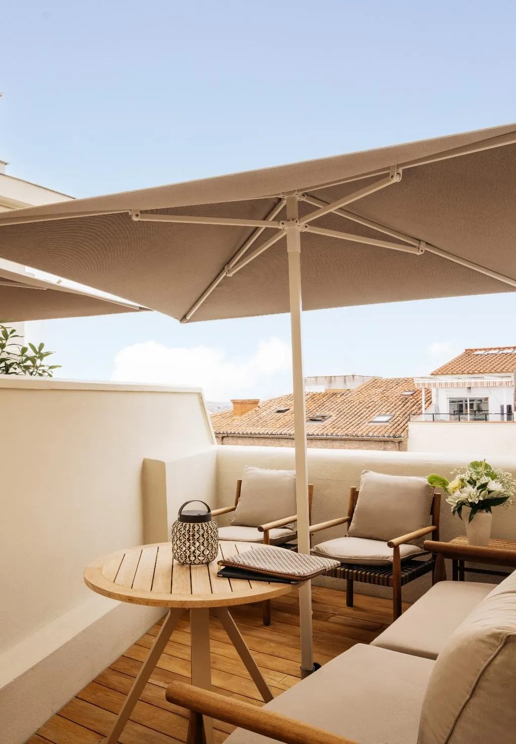 JUNIOR SUITE WITH TERRACE WITH VIEWS Room, Casa de las Artes, member of Melia Collection, Madrid
