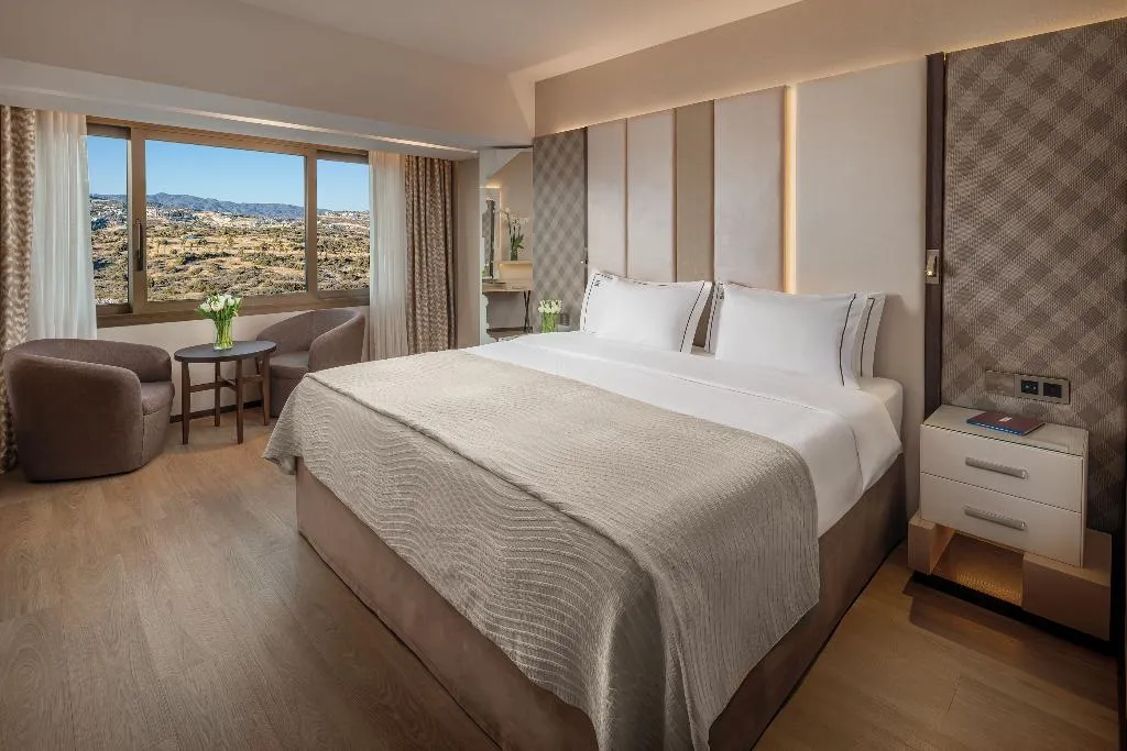 TWIN SUPERIOR Room, Four Seasons Hotel, Cyprus