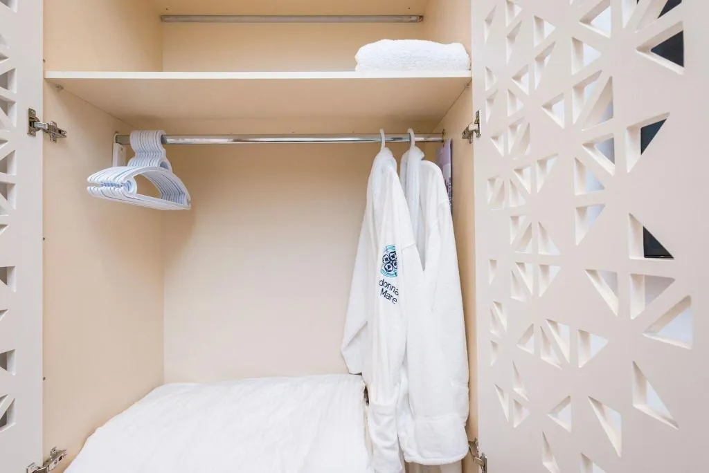 Room, Madonna Del Mare, Crete