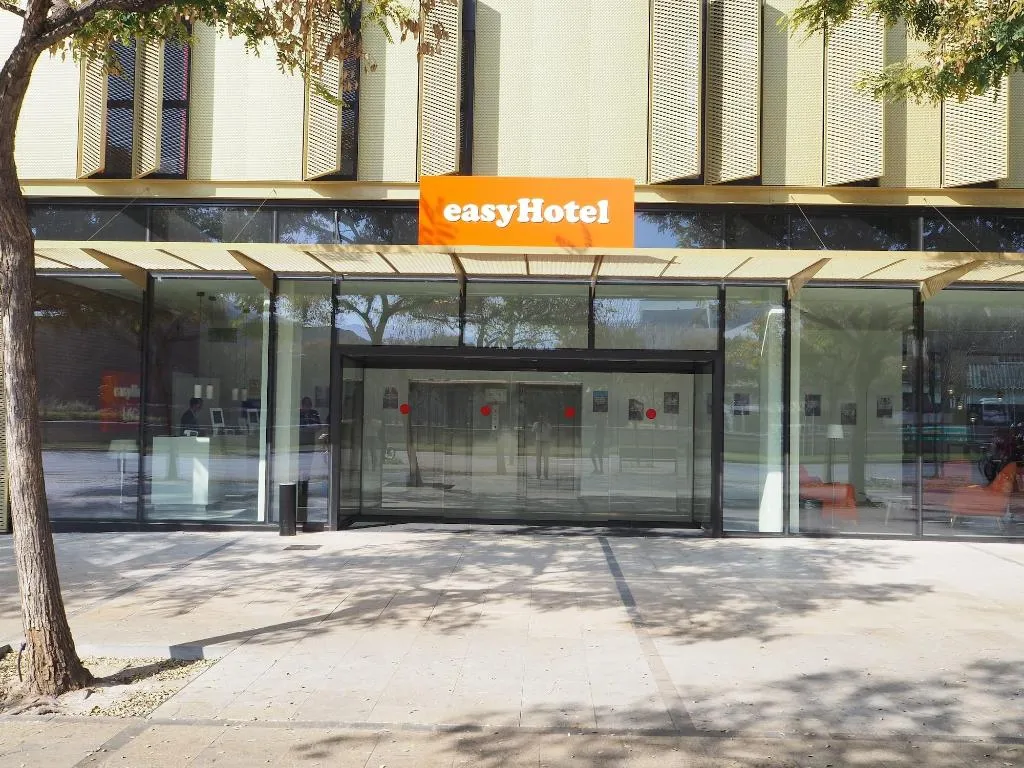 General view, easyHotel Barcelona Fira, Barcelona