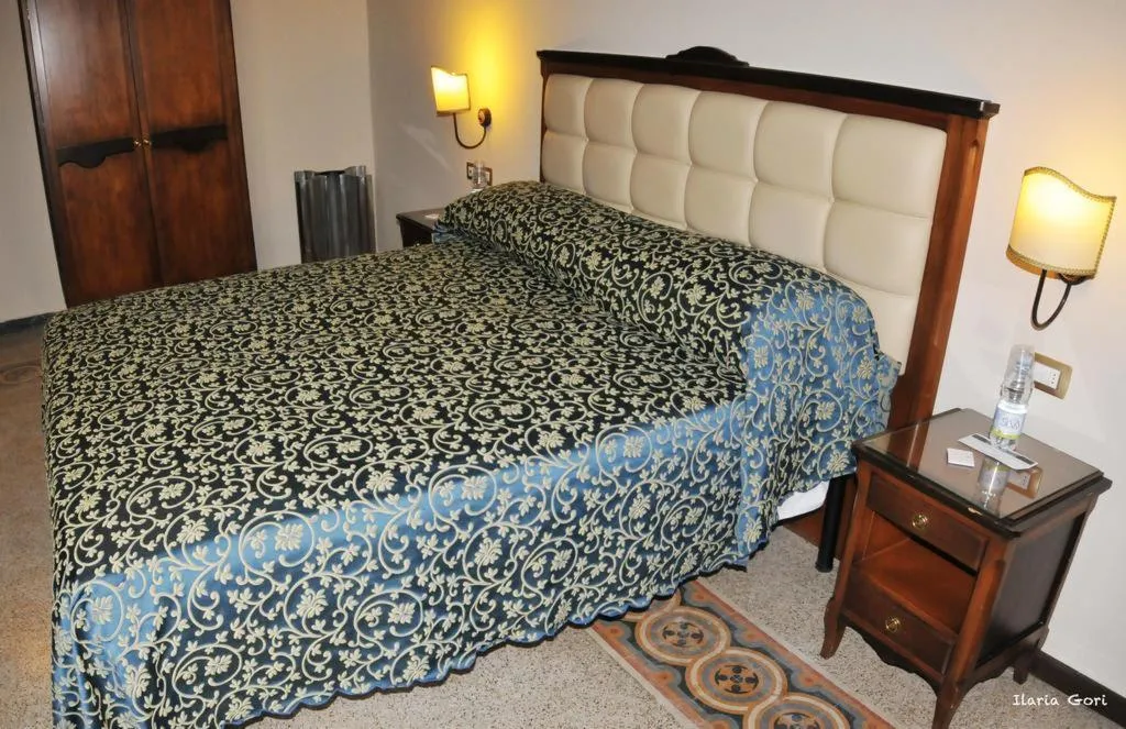 Room, HHB Hotel, Florence