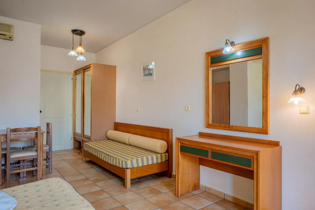 STUDIO STANDARD Room, Lefkoniko Bay, Crete