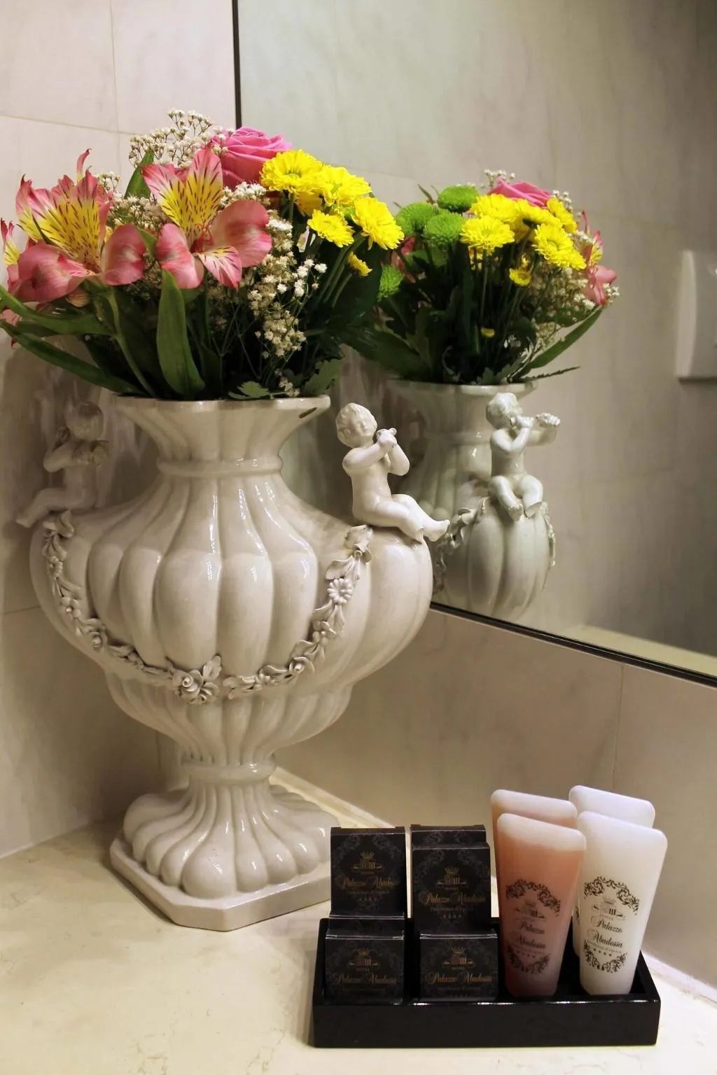 SUITE QUEEN SIZE BED Room, Palazzo Abadessa, Venice