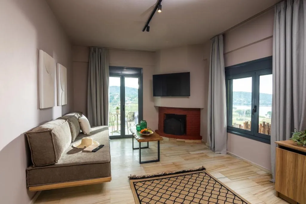 SUITE TWO BEDROOMS Room, Petra Nera, Skiathos