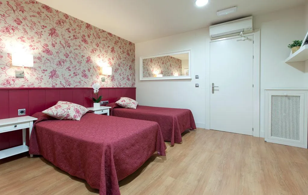 General view, Hostal Matheu, Madrid