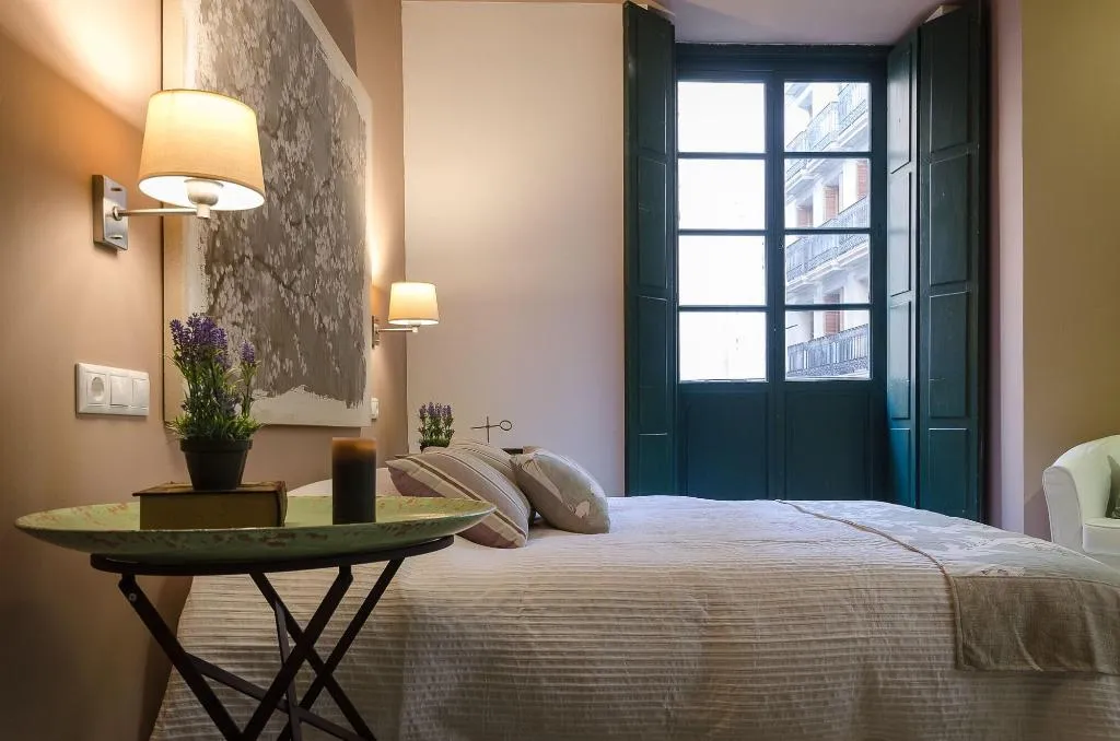 Room, Luces De Catedral, Costa Blanca