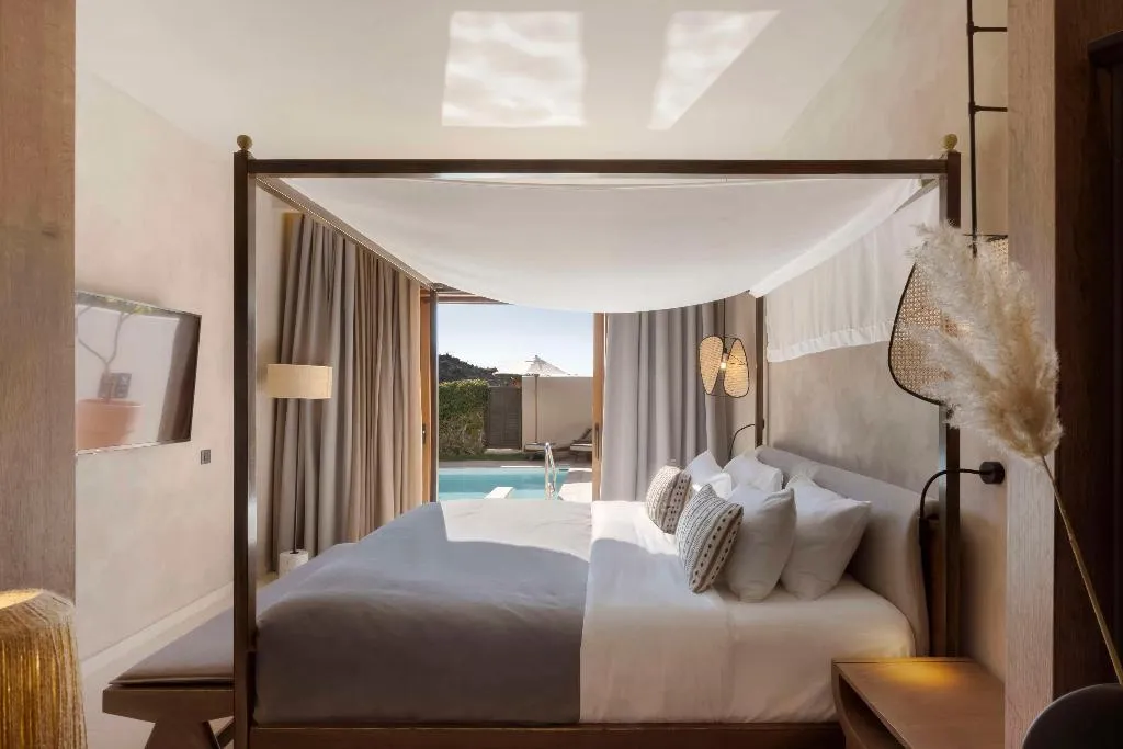 SUITE WITH PRIVATE POOL Room, Aulus Lindos Rhodes, Curio Collection by Hilton, Rhodes
