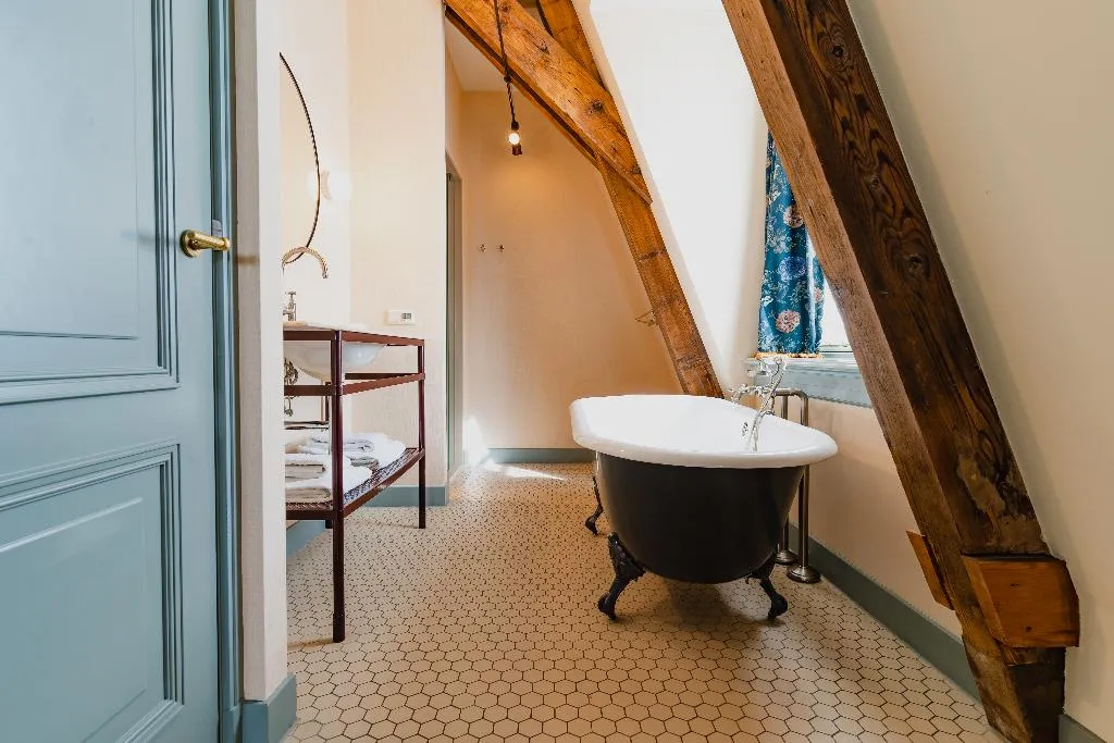 SUITE KING SIZE BED Room, Hotel Mercier, Amsterdam