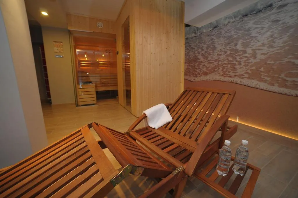 Sports and Entertainment, B&B Molo Sopot, Gdansk
