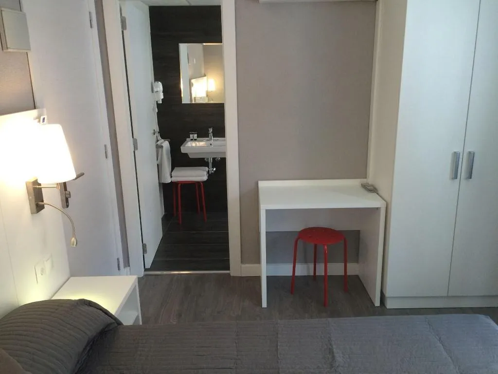 Room, Benidorm Bb Hostel, Costa Blanca