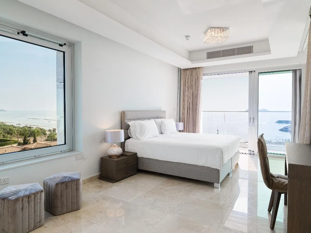 APARTMENT LUXURY Room, The Tower at St Raphael Resort, Cyprus