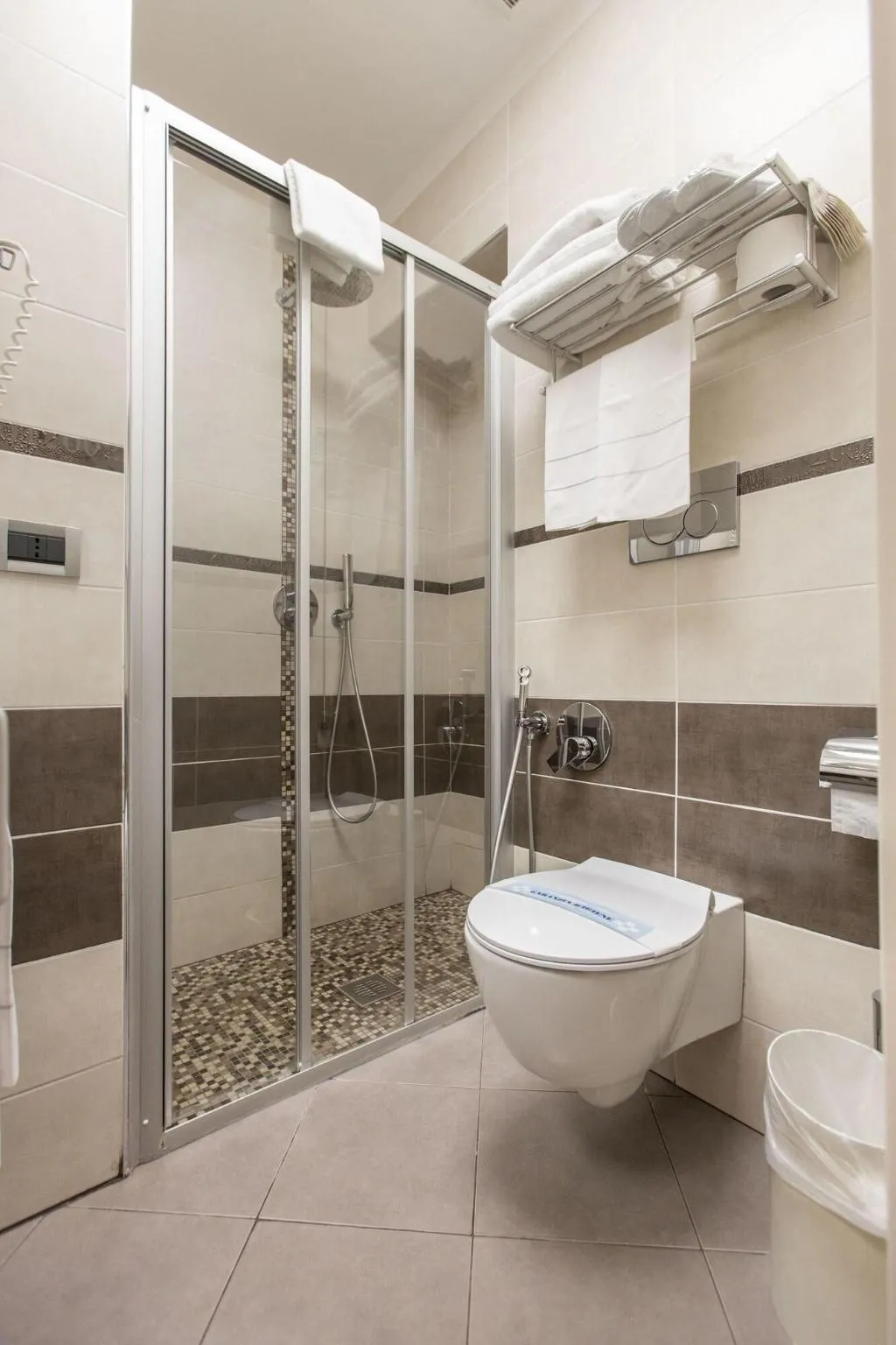 Room, Hotel Piacenza, Milan
