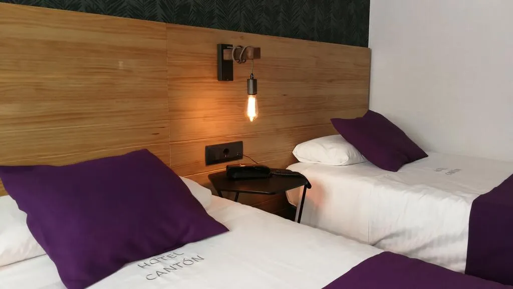 TWIN SUPERIOR Room, Hotel Cantón, Barcelona