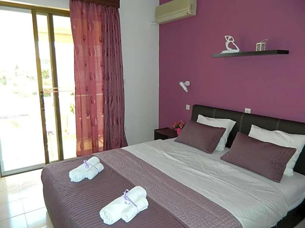 Room, Roseberry Studios, Rhodes