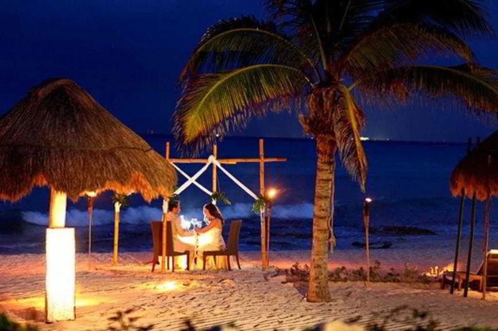 Terrace, Le Reve by MIJ Beachfront Hotel, Playa Del Carmen