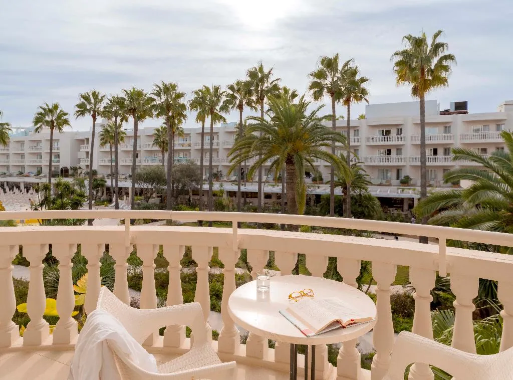FAMILY ROOM GRAND Room, Iberostar Selection Albufera Park All Inclusive, Majorca