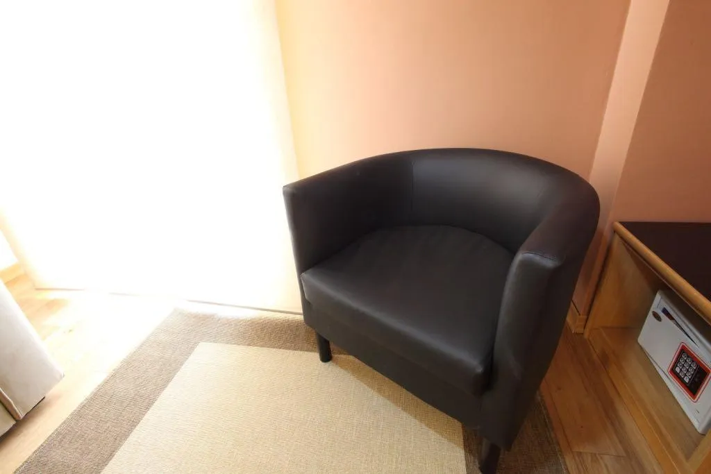 Room, Del Viale, Catania