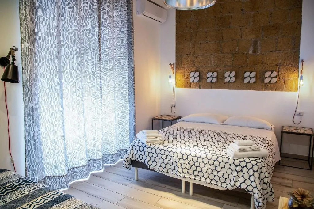 Room, Borgo Vergini Garden, Naples