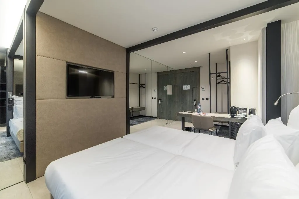 TWIN DELUXE Room, Porto Royal Bridges Hotel, Porto