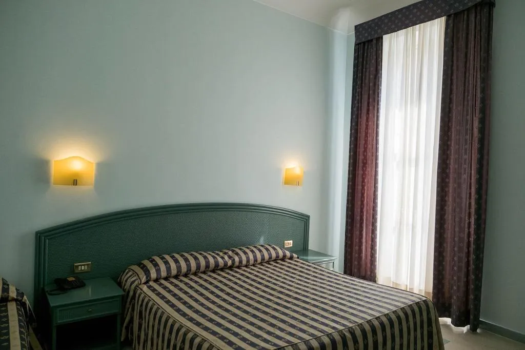 Room, Hotel Gran Bretagna, Catania