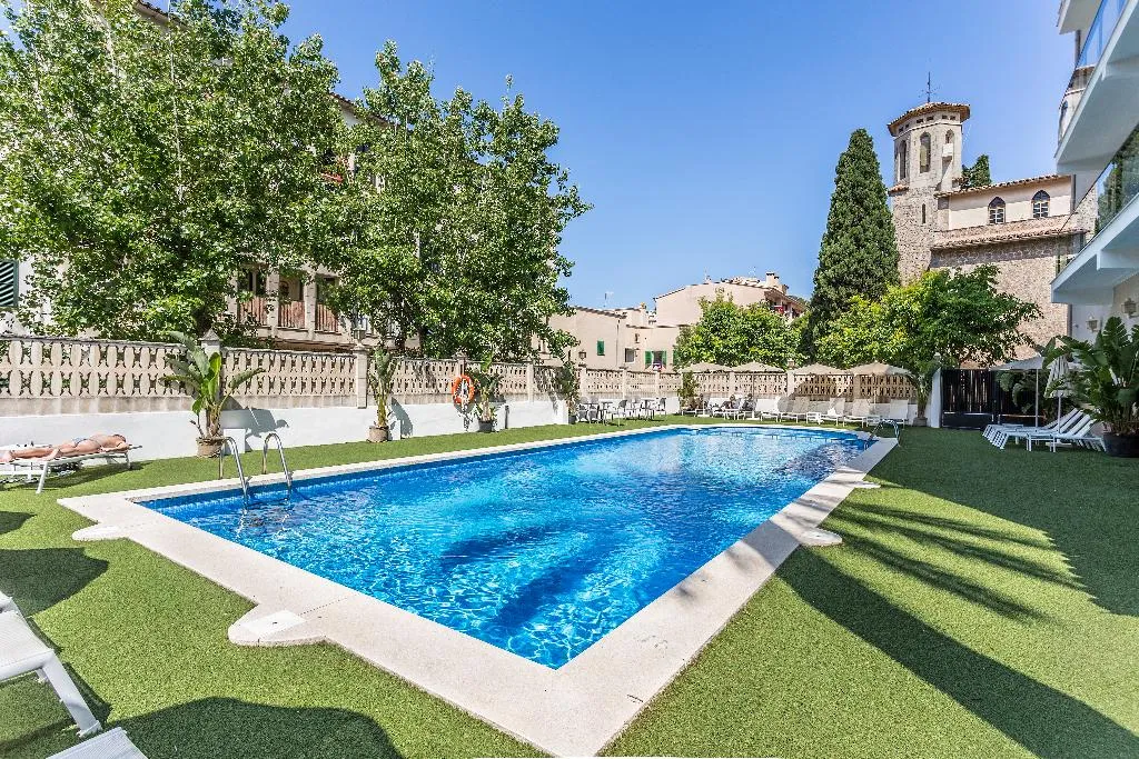 Pool, FERGUS Style Soller Beach, Majorca