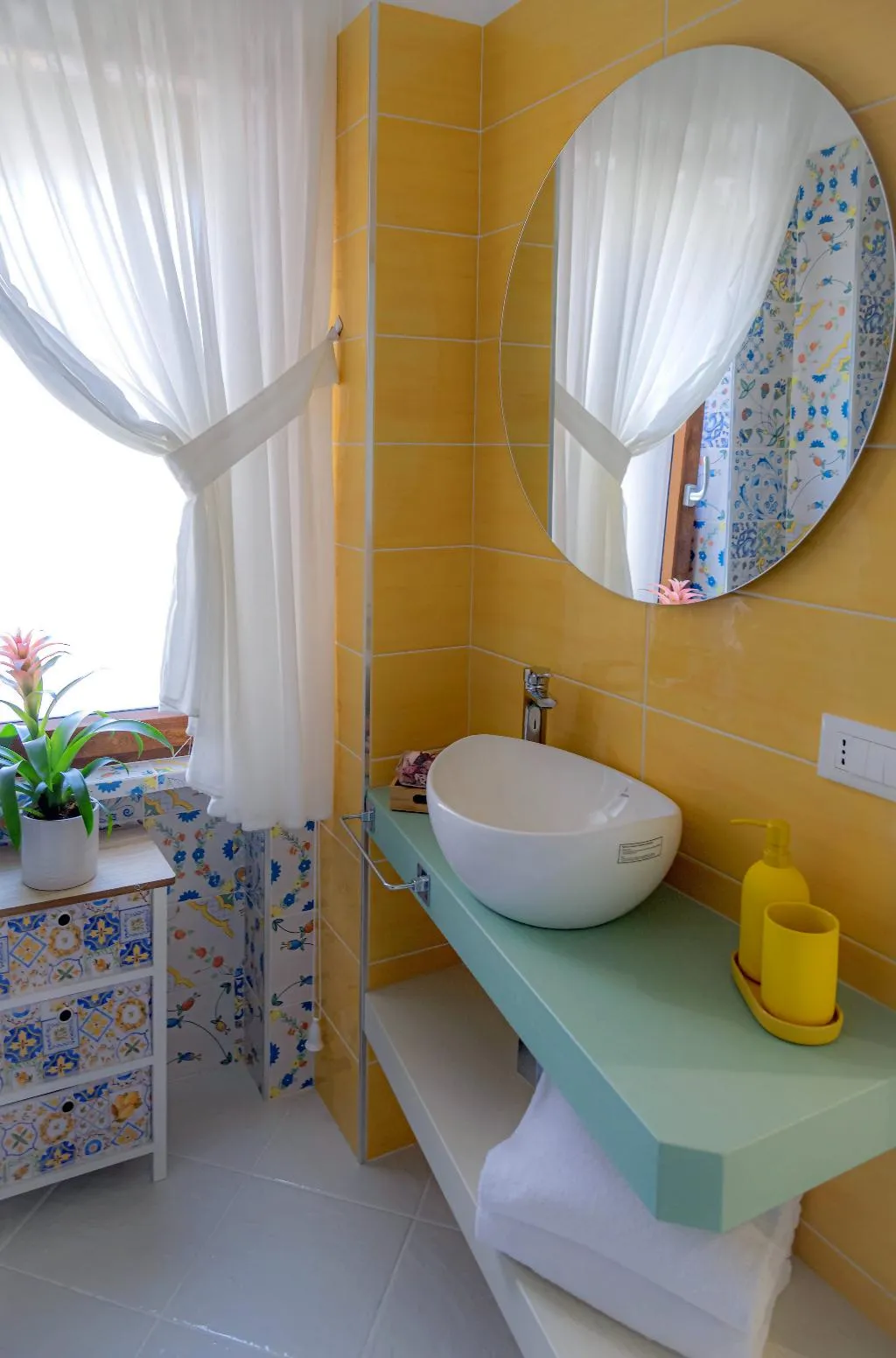 FAMILY ROOM DELUXE WITH TERRACE Room, Maison Matie B&B Ercolano, Naples