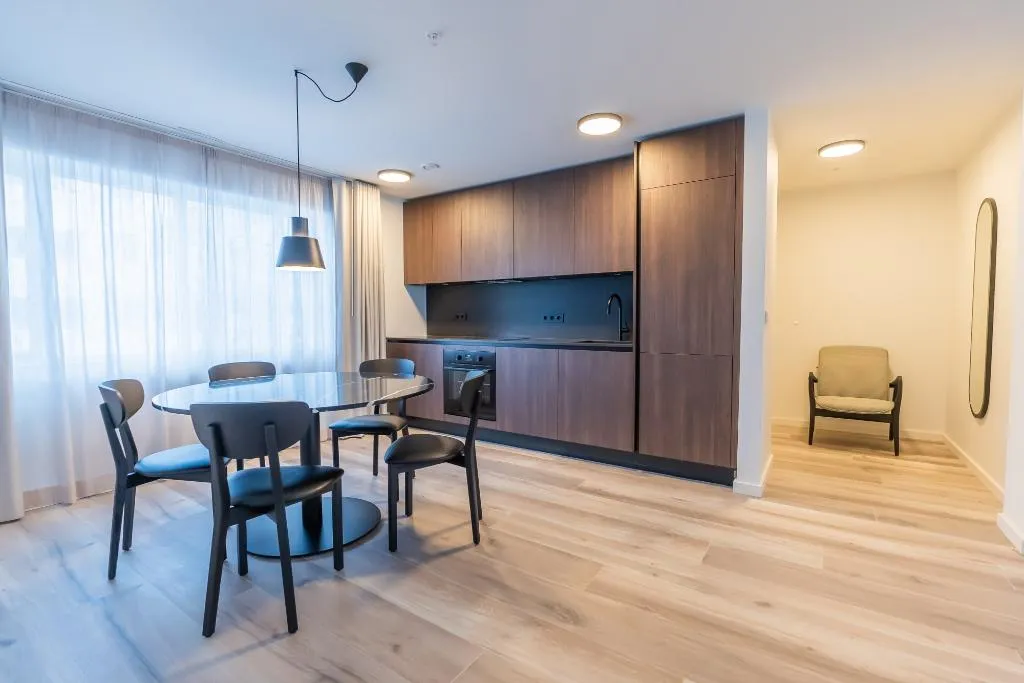 APARTMENT SUPERIOR ONE BEDROOM Room, Hlemmur Suites, Reykjavik
