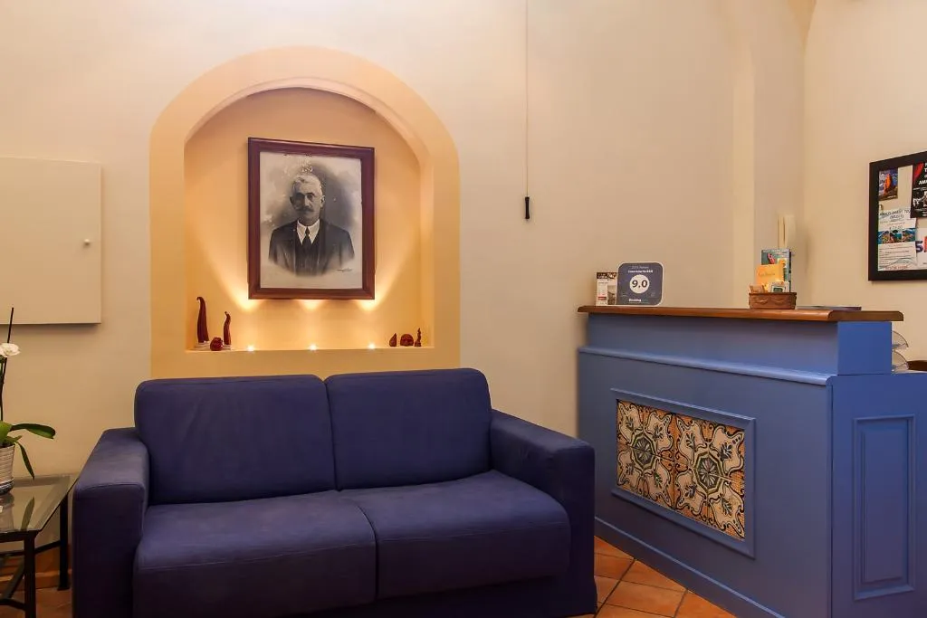 Lobby, Casa Astarita, Naples