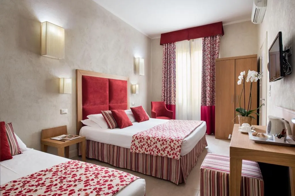 Room, Il Perseo, Florence