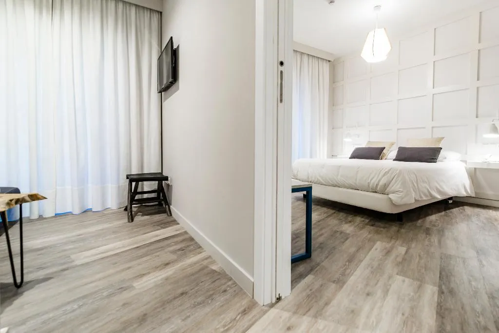 JUNIOR SUITE STANDARD Room, Hotel Boutique Teatro Romano, Costa Del Sol