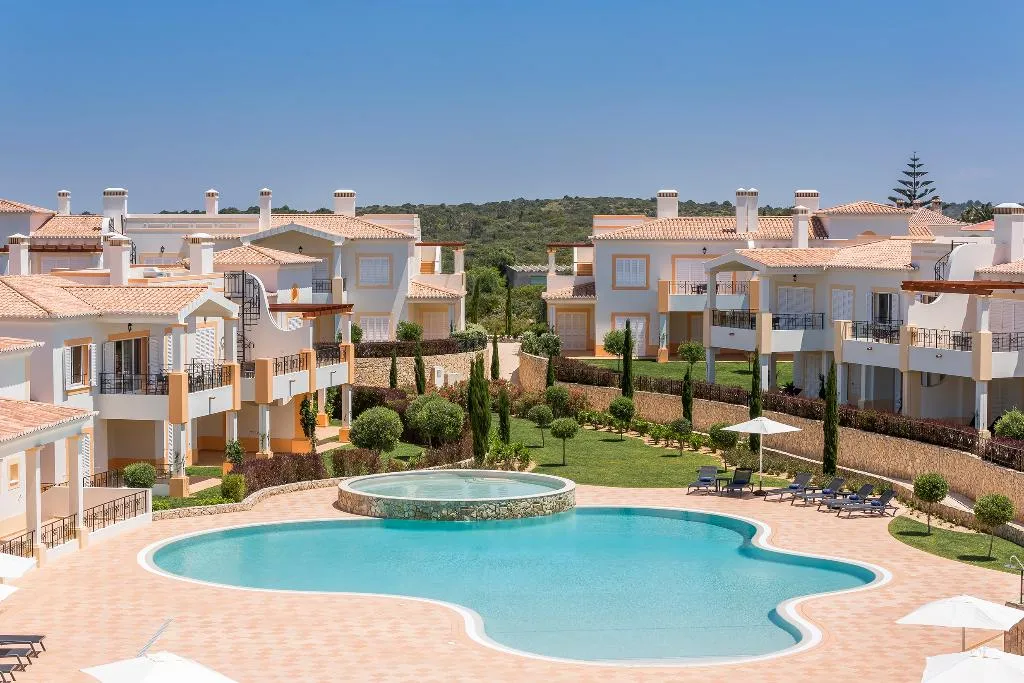 Pool, NAU Salema Beach Village, Algarve