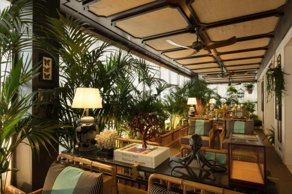 Lobby, Savoy Beach, Naples