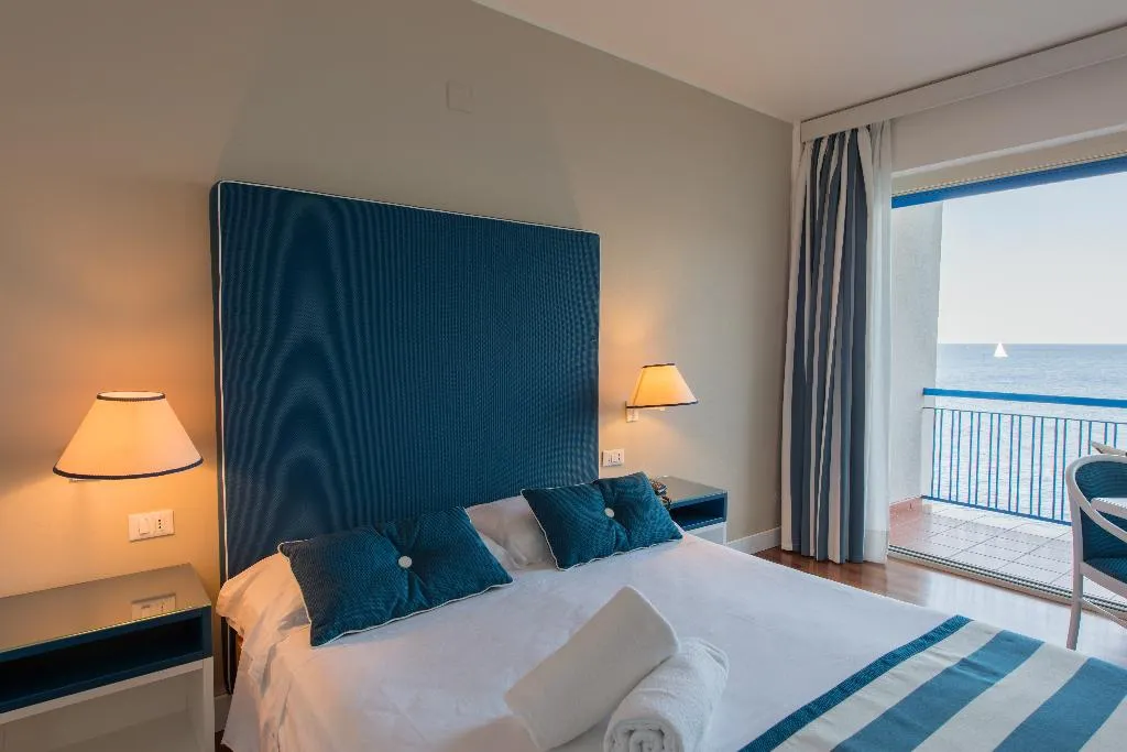 DOUBLE SINGLE USE SEA VIEW WITH BALCONY Room, Splendid Hotel La Torre, Palermo
