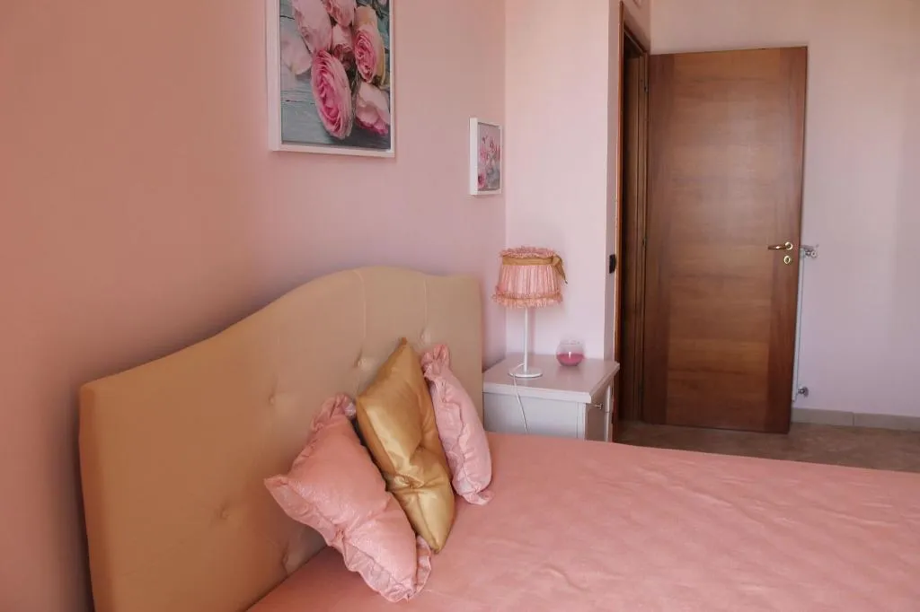 Room, Sanfralù, Naples