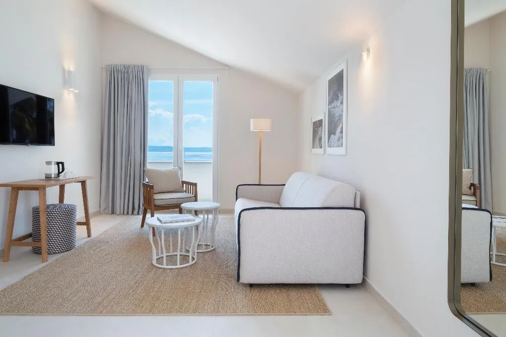 SUITE WITH BALCONY Room, Bluesun Holiday Village Afrodita, Split