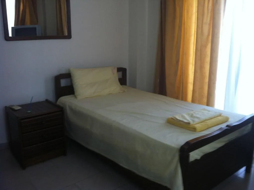 Room, Zakos Court Apartments, Cyprus